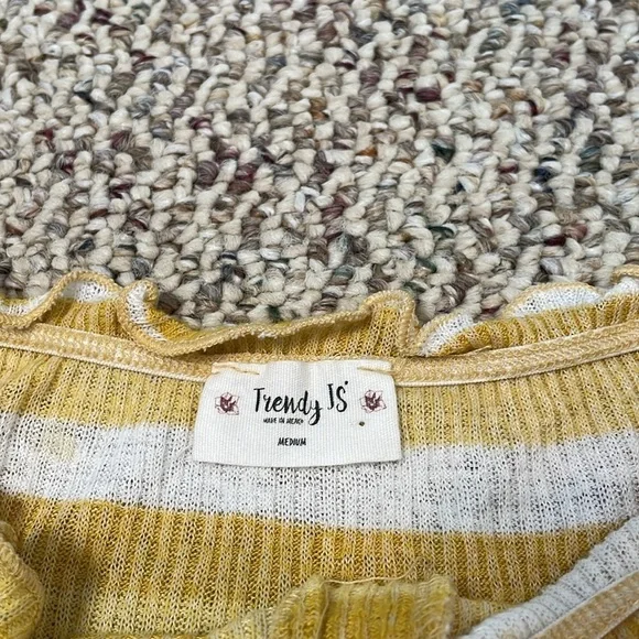 Trendy JS Brand Yellow Striped Women's Top with Ruffle Edges - Picture 4 of 8